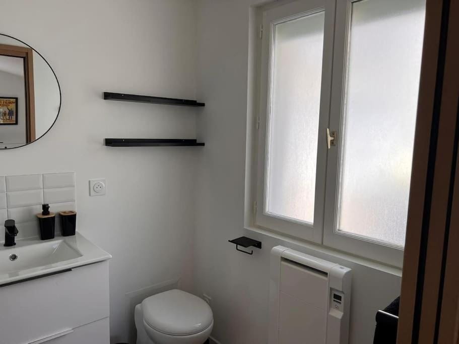 La Petite Grange - 5 mn gare SNCF - Wifi & Netflix Apartment in Nouvelle-Aquitaine