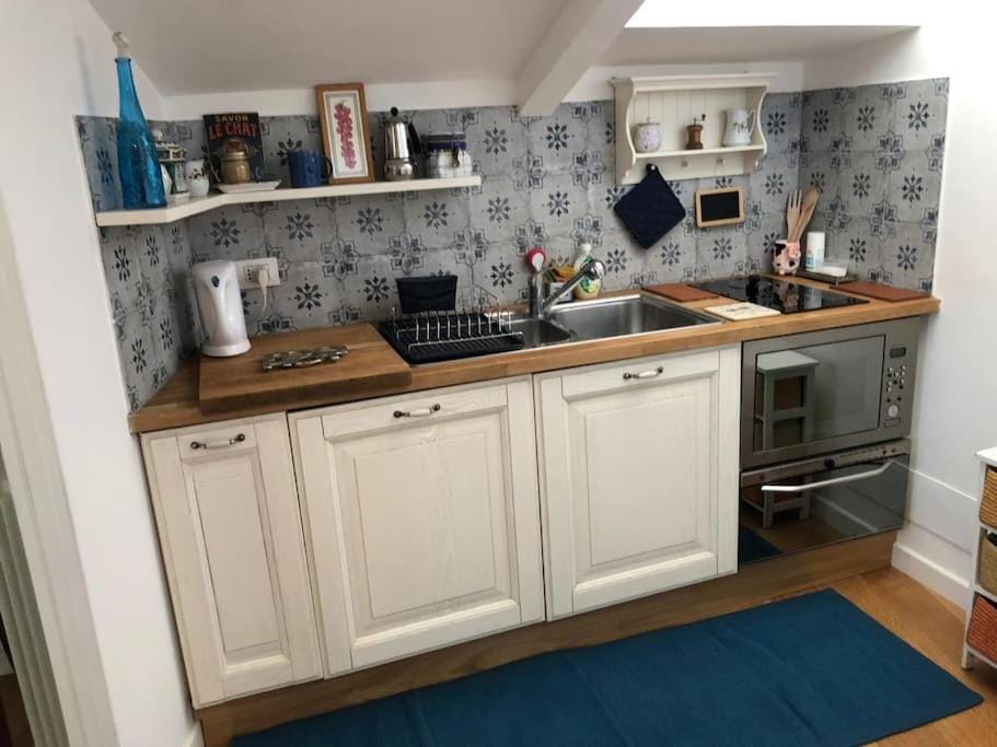 Walking distance from Via Veneto Apartment in Rome