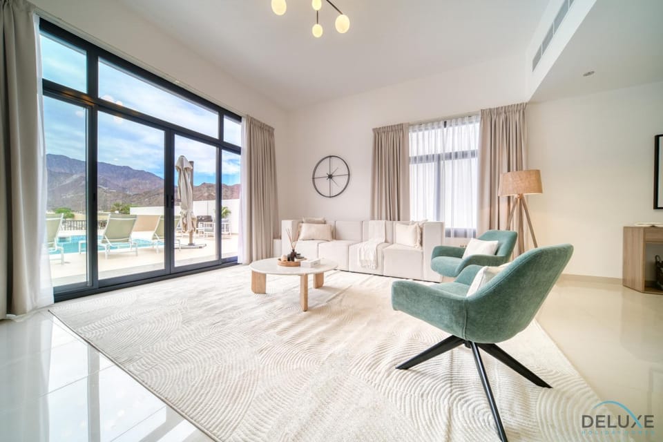 Natural landscape, Living room, Seating area, Mountain view