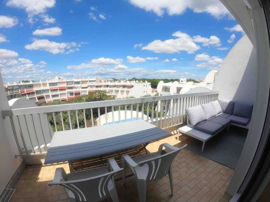 Appart 4 pers piscine Couchant Apartment in La Grande-Motte