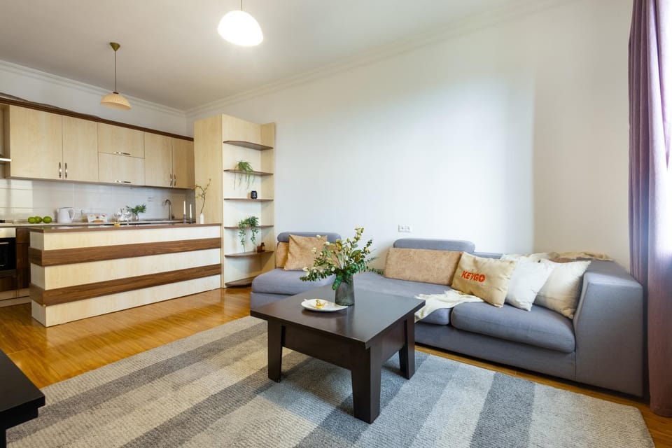 Kitchen or kitchenette, Seating area