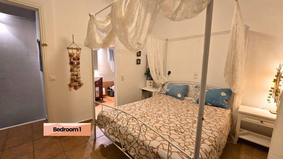 Beachside Double Storey maisonette with pool Apartment in Mykonos, Mikonos 846 00, Greece