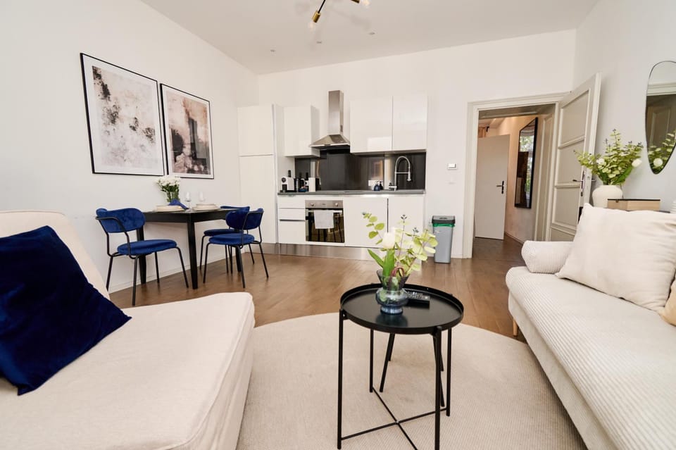 Charming Vienna Flat - near Metro & Volksoper Apartment in Vienna