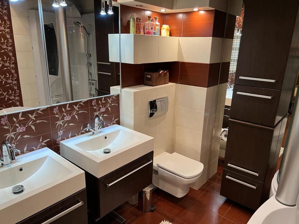 Toilet, Bathroom