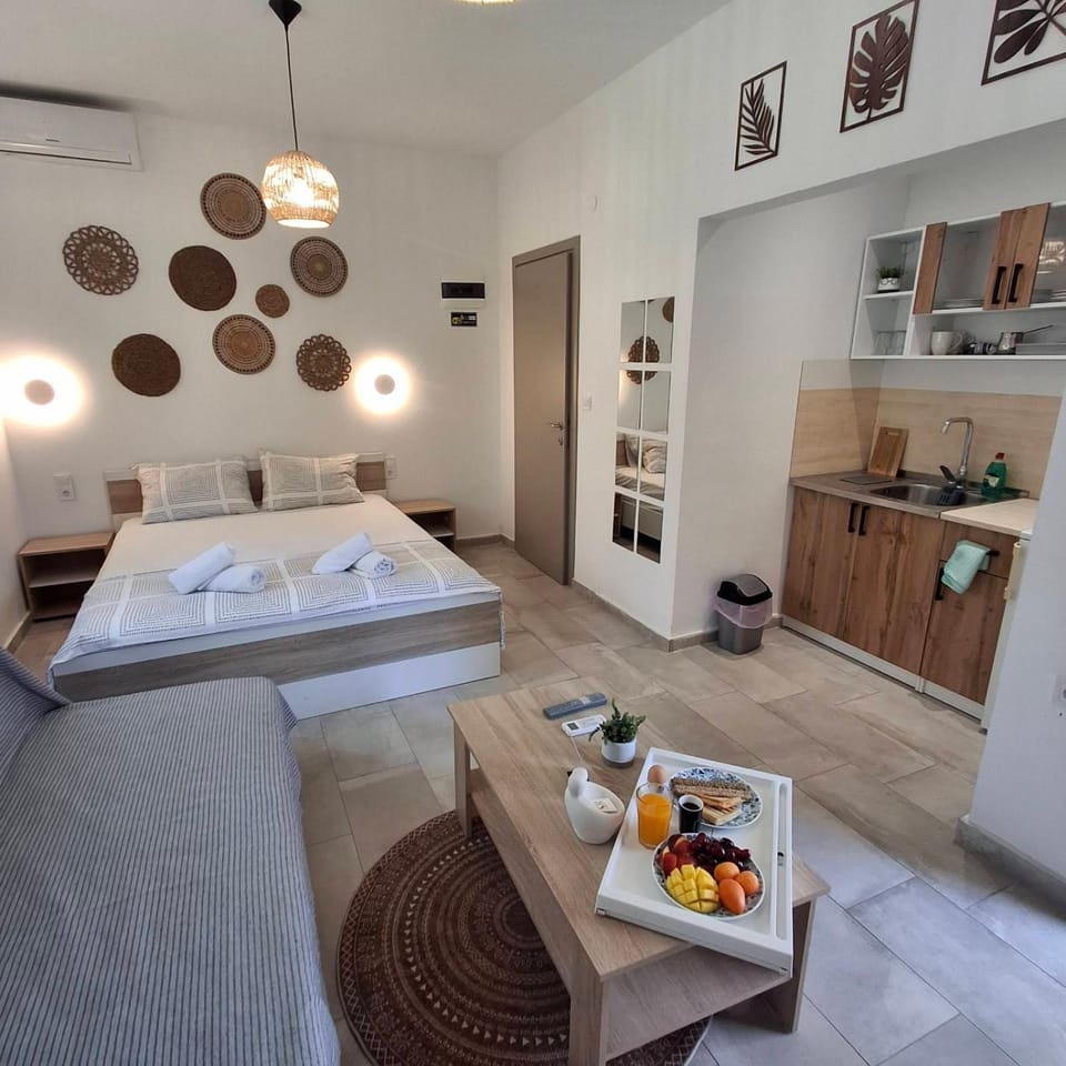 Sky Rooms Apartment in Halkidiki