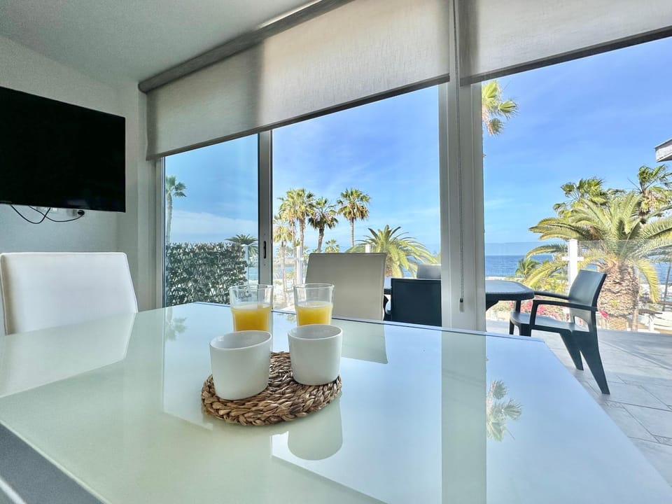 TV and multimedia, Balcony/Terrace, Living room, Dining area