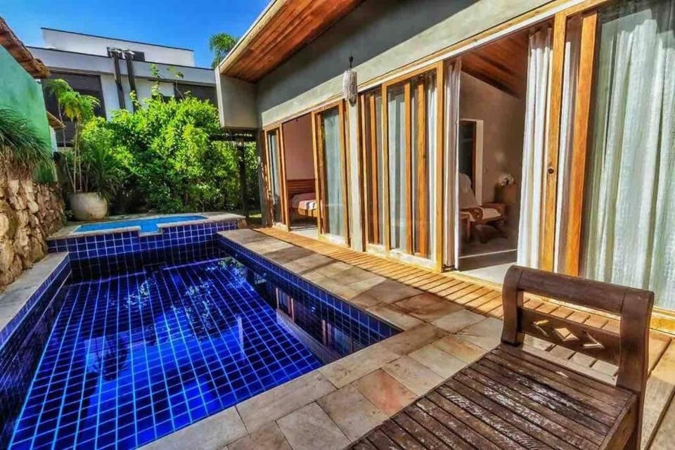 Property building, Pool view