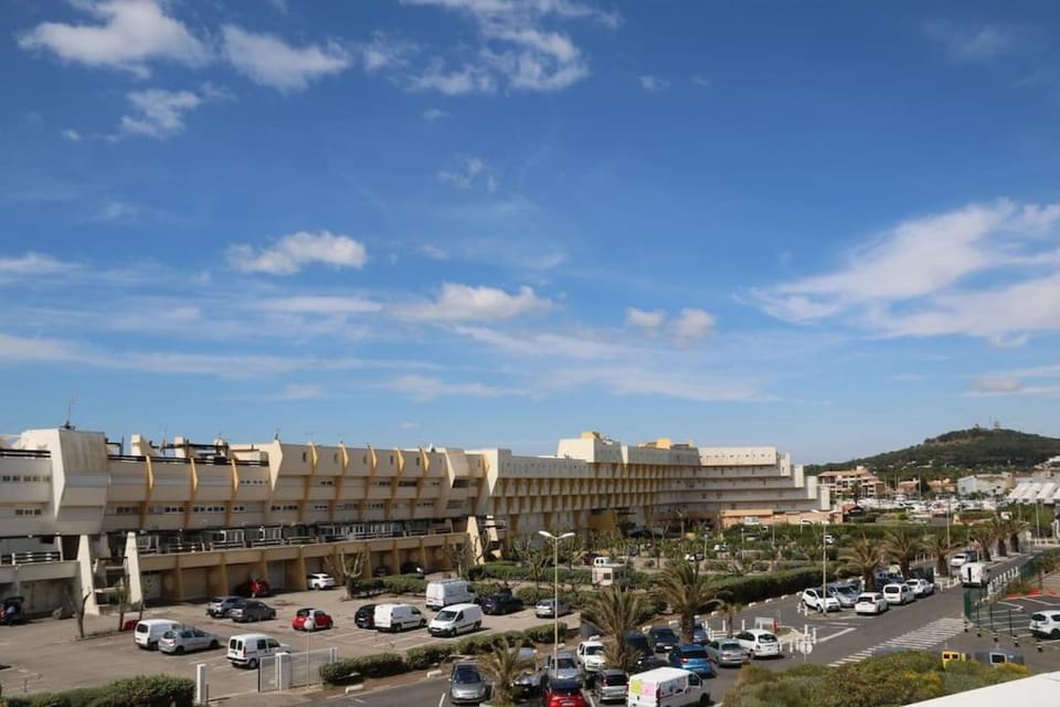 Studio 34, Héliopolis E au village naturiste Apartment in Agde