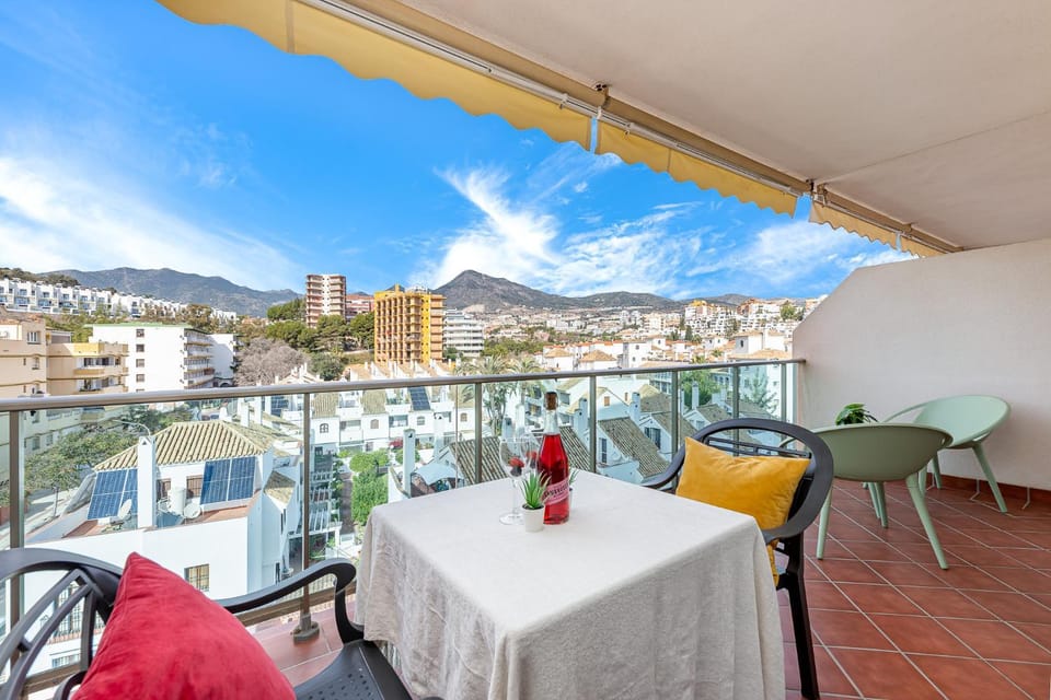 797 HOLIDAY RENTALS - ARCOSUR 4- Elegante apartamento a 1 min de la playa Apartment in Costa del Sol