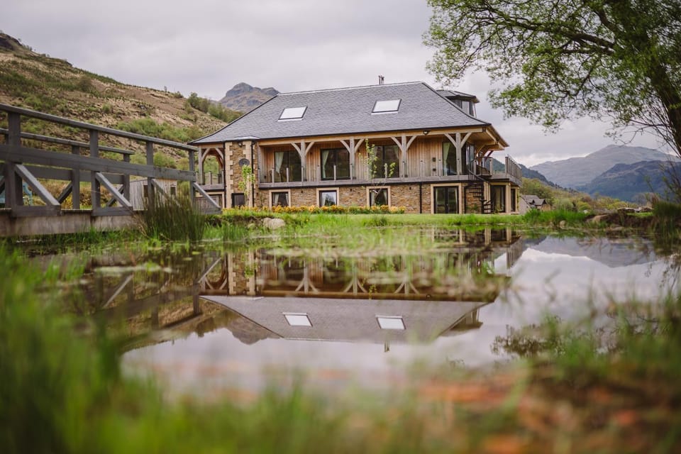 Property building, Natural landscape, Lake view, Mountain view, River view