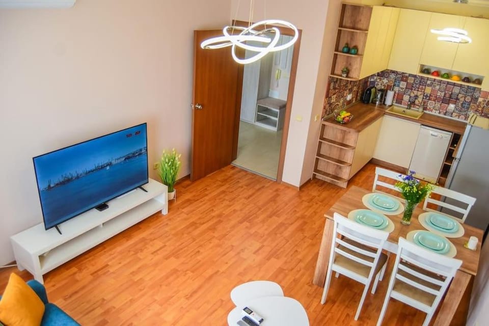 Communal lounge/ TV room, TV and multimedia, Living room