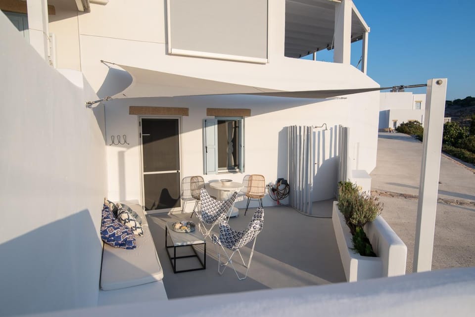 Patio, Balcony/Terrace, Seating area