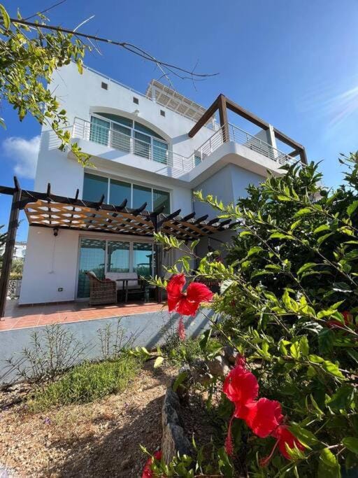 Дуплекс двух спальный в Татлысу Crystal Bay Marina Apartment in Famagusta District