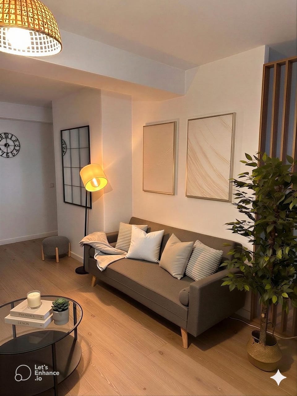 Living room, Seating area