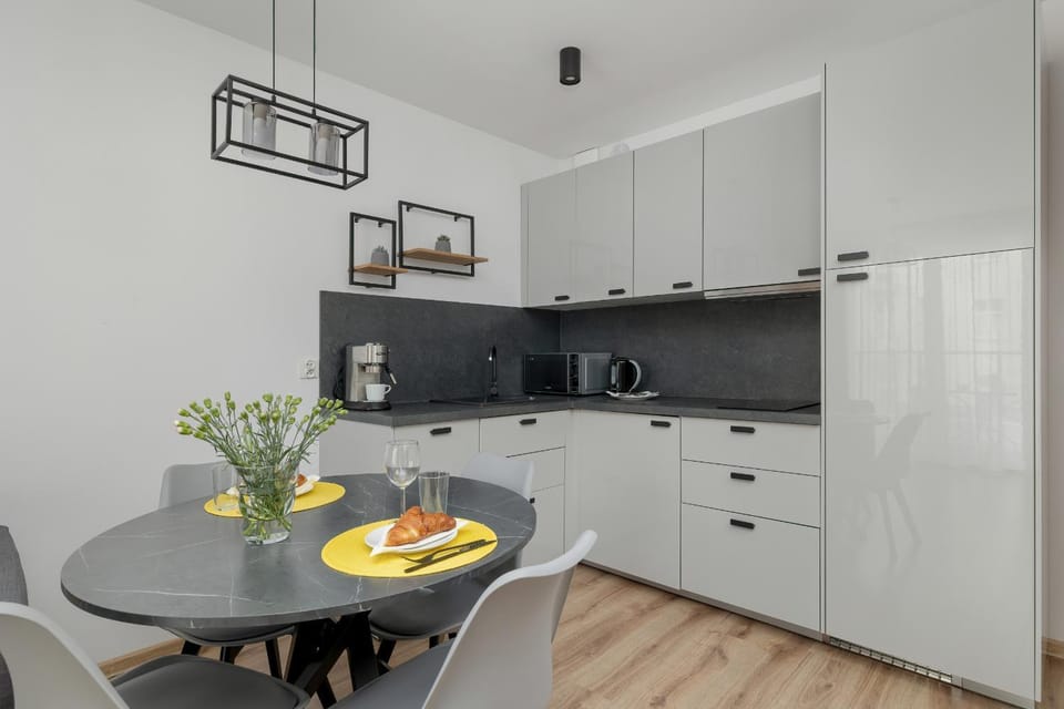 Coffee/tea facilities, Kitchen or kitchenette, Dining area, minibar, pet friendly, stove