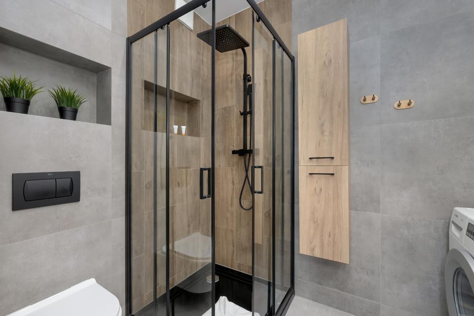 Shower, Bathroom, towels