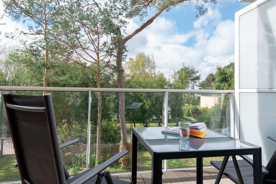 Day, Natural landscape, Balcony/Terrace, Garden view