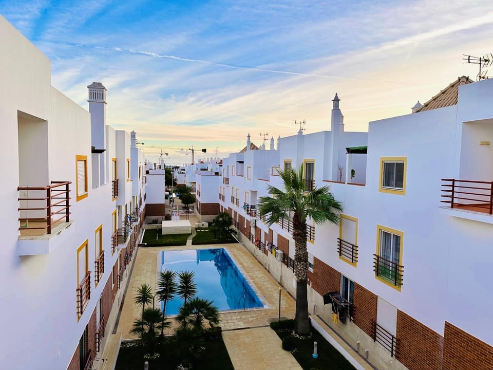 Property building, Pool view, Sea view, Swimming pool