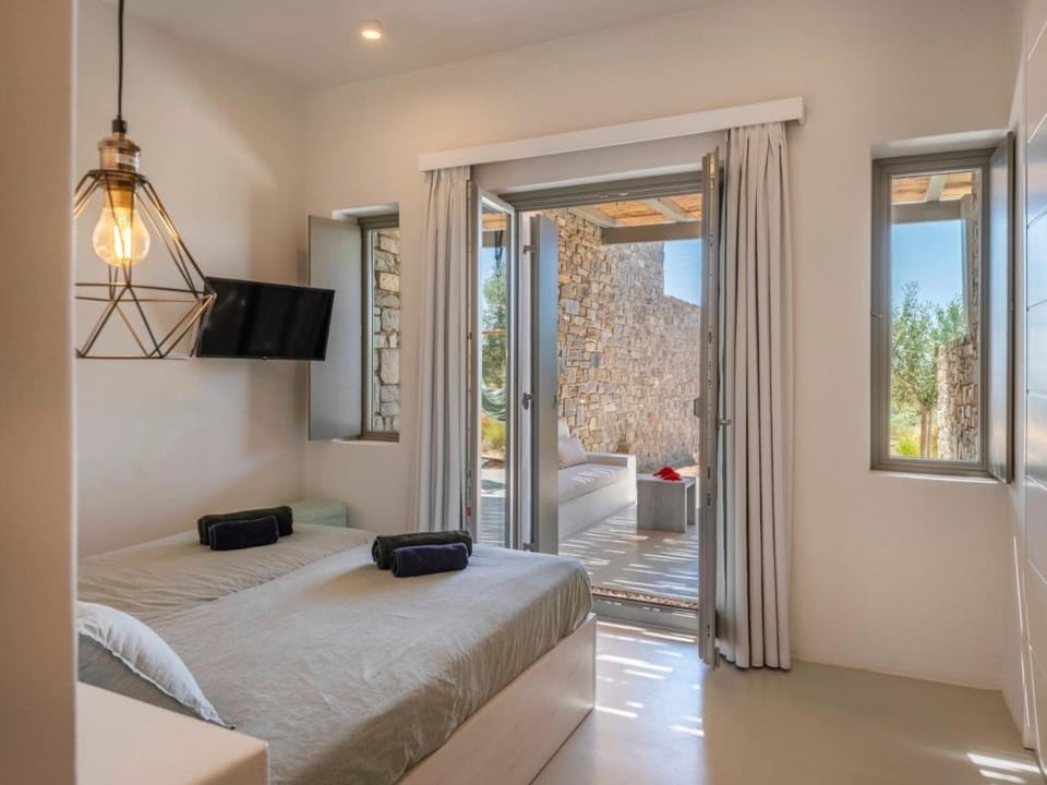 Villa Ena - Beach getaway Villa in Decentralized Administration of the Aegean