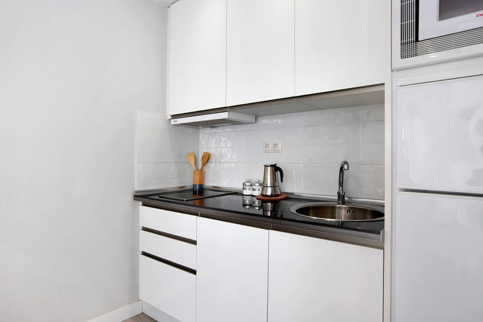 Kitchen or kitchenette, Living room