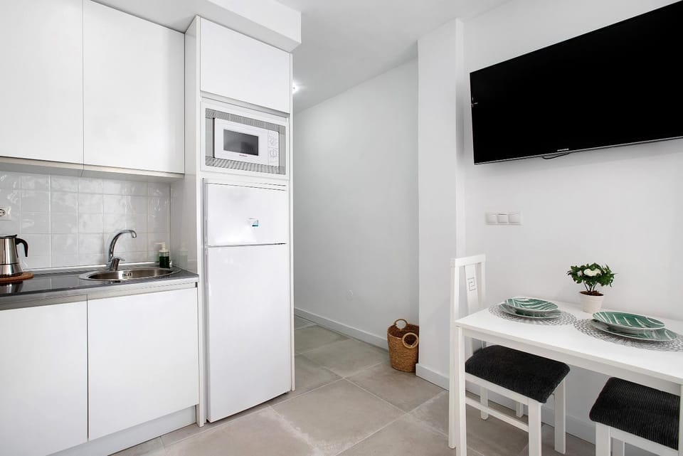 Kitchen or kitchenette, Living room