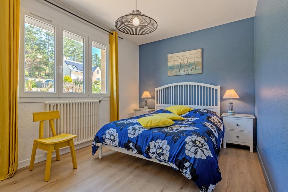 Living room, Bedroom