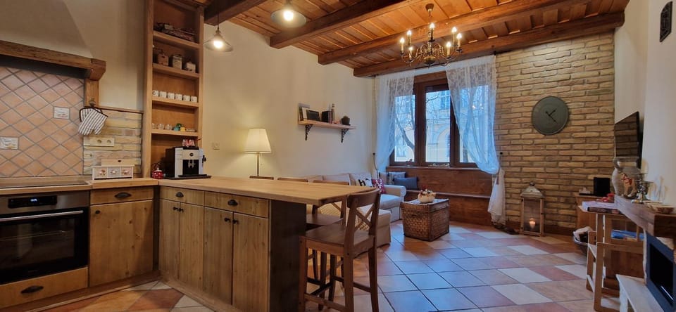 Kitchen or kitchenette, Living room, minibar, pet friendly, stove