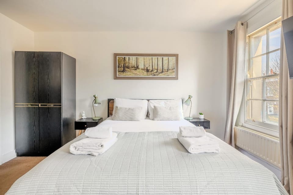Kings Cross Pad Apartment in London Borough of Islington