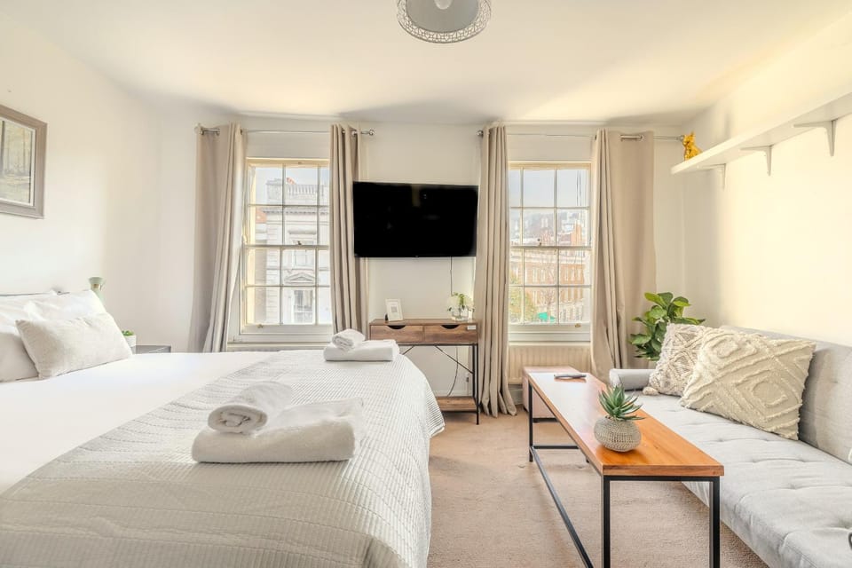 Kings Cross Pad Apartment in London Borough of Islington