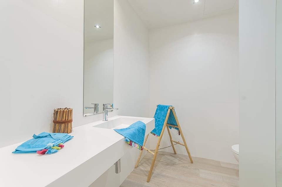 Ran de Mar - First Line Studio Apartment in Carretera d'Artà