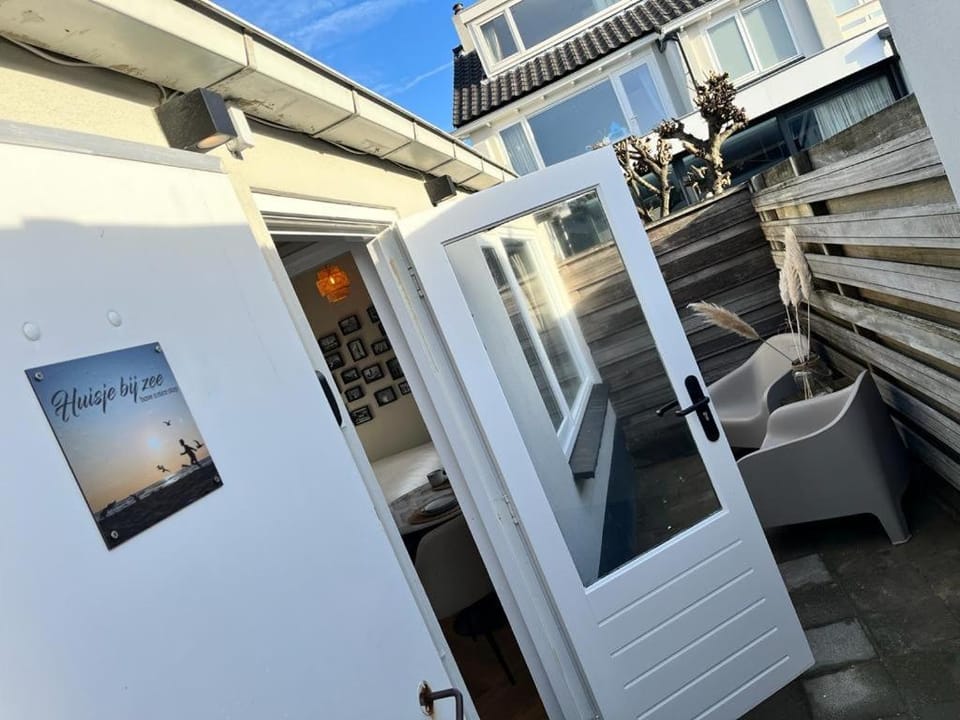 Huisje bij Zee 59 gratis parkeren House in Noordwijk