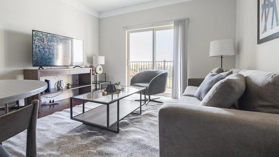 Landing Modern Apartment with Amazing Amenities (ID1180X314) Apartment in Missouri