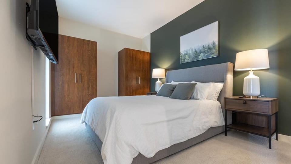 Landing Modern Apartment with Amazing Amenities (ID7843X51) Apartment in Milwaukee