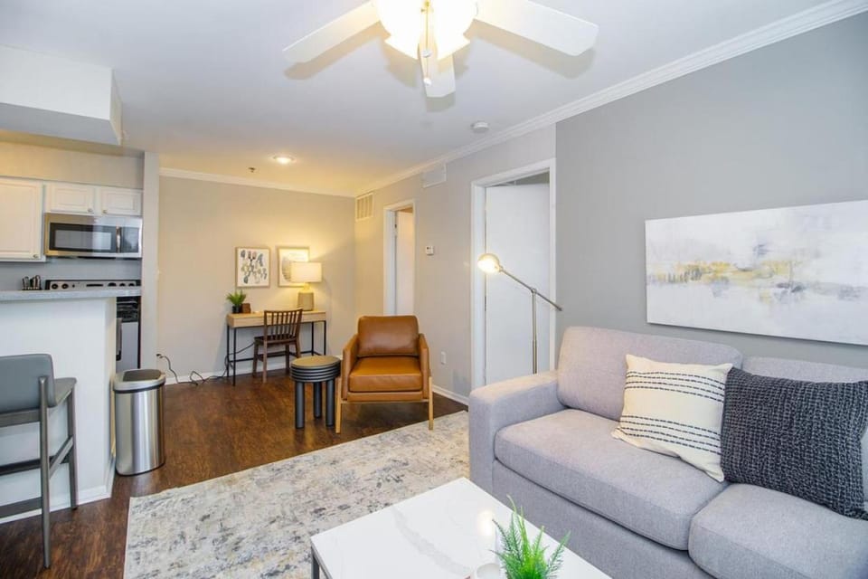 Landing Modern Apartment with Amazing Amenities (ID9584) Apartment in North Druid Hills