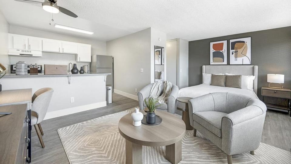 Landing Modern Apartment with Amazing Amenities (ID1169X018) Apartment in Las Vegas