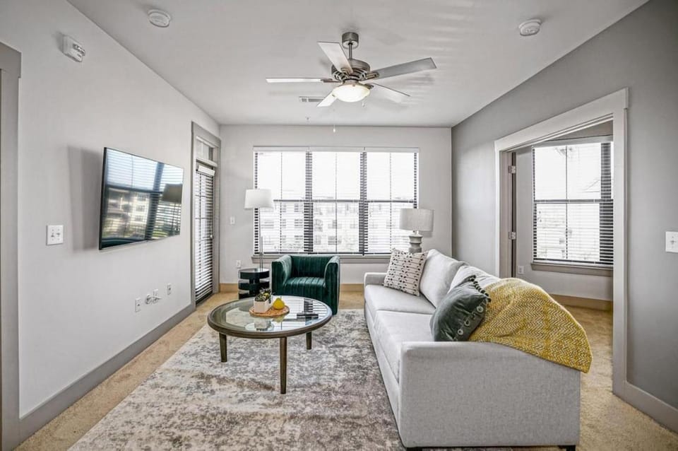 Landing Modern Apartment with Amazing Amenities (ID1245) Apartment in Vestavia Hills