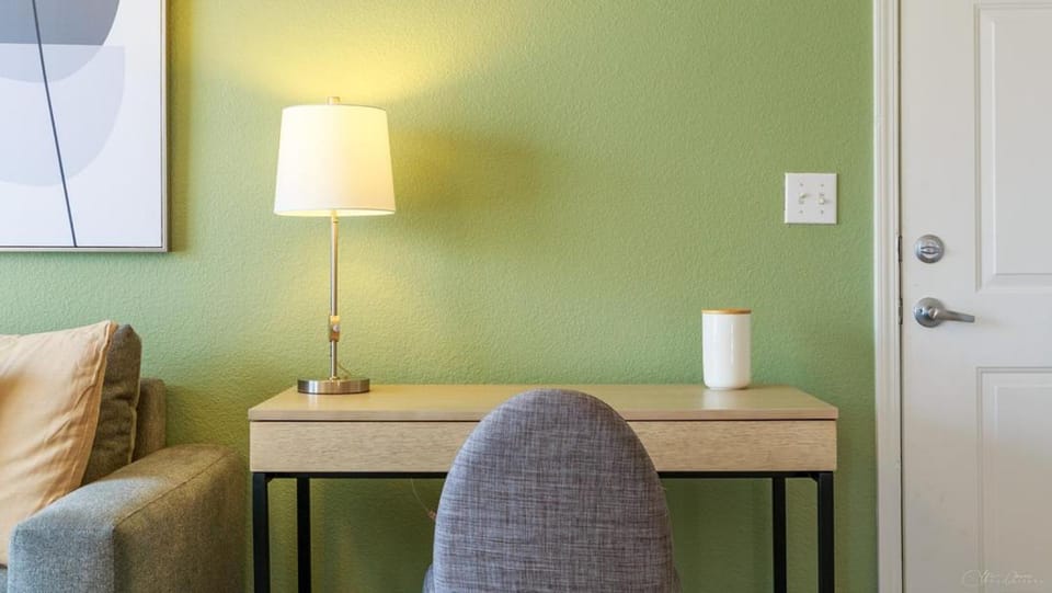 Landing Modern Apartment with Amazing Amenities (ID6172X20) Apartment in Rhodes Ranch