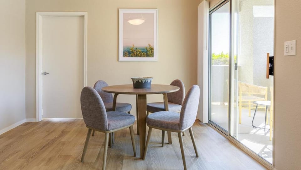 Landing Modern Apartment with Amazing Amenities (ID6172X20) Apartment in Rhodes Ranch