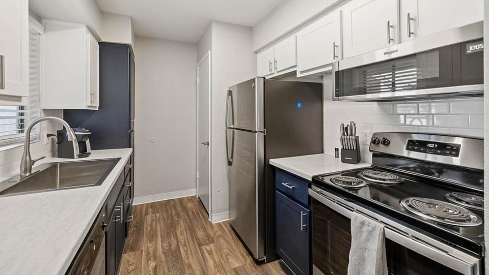 Landing Modern Apartment with Amazing Amenities (ID8013X53) Apartment in Tempe