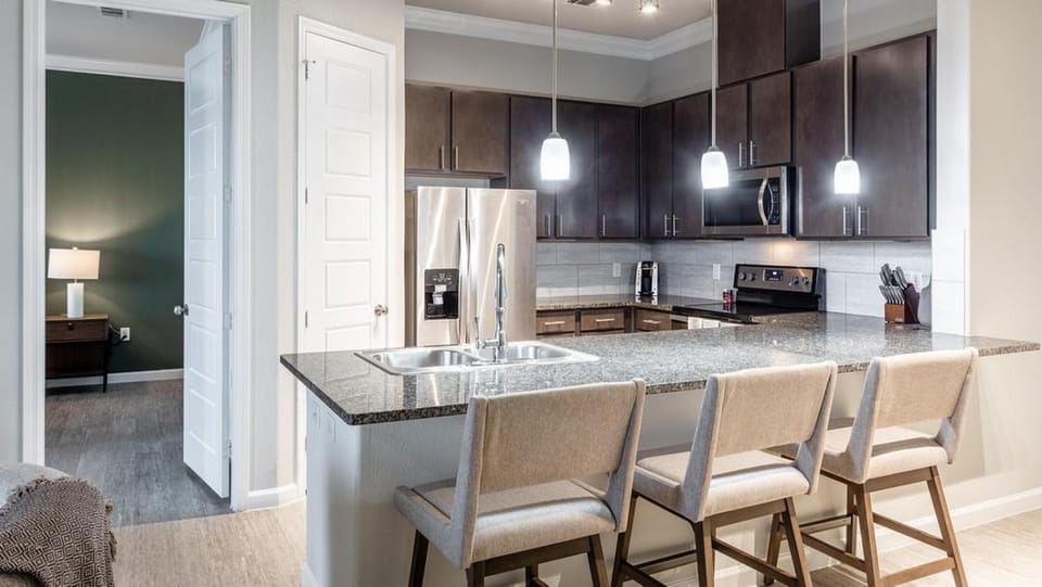 Landing Modern Apartment with Amazing Amenities (ID8153X72) Apartment in Wells Branch