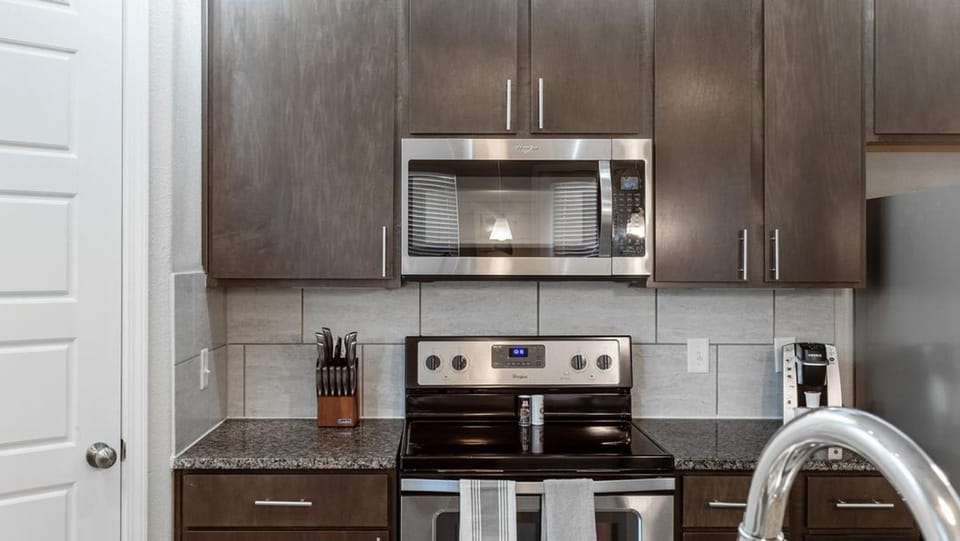 Landing Modern Apartment with Amazing Amenities (ID8444X59) Apartment in Wells Branch