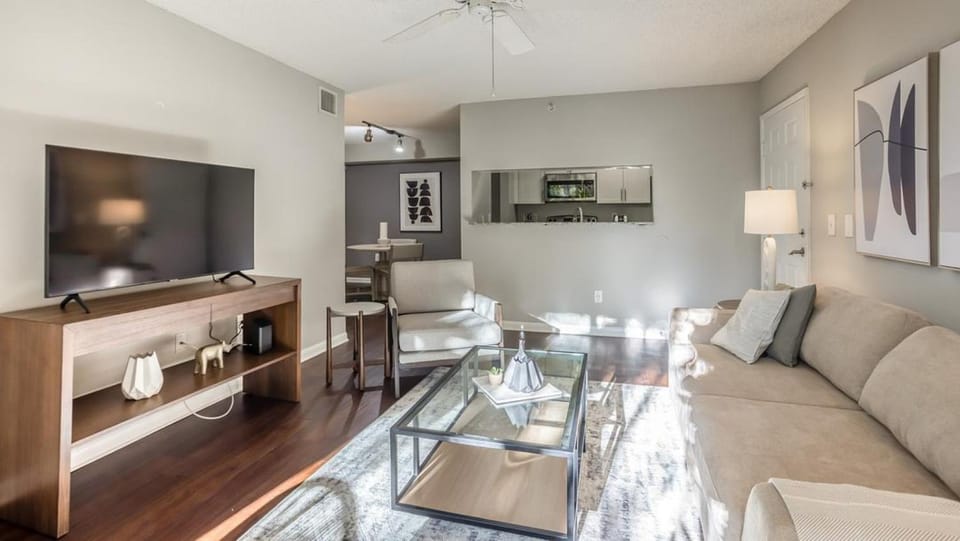 Landing Modern Apartment with Amazing Amenities (ID3660X7) Apartment in Coconut Creek