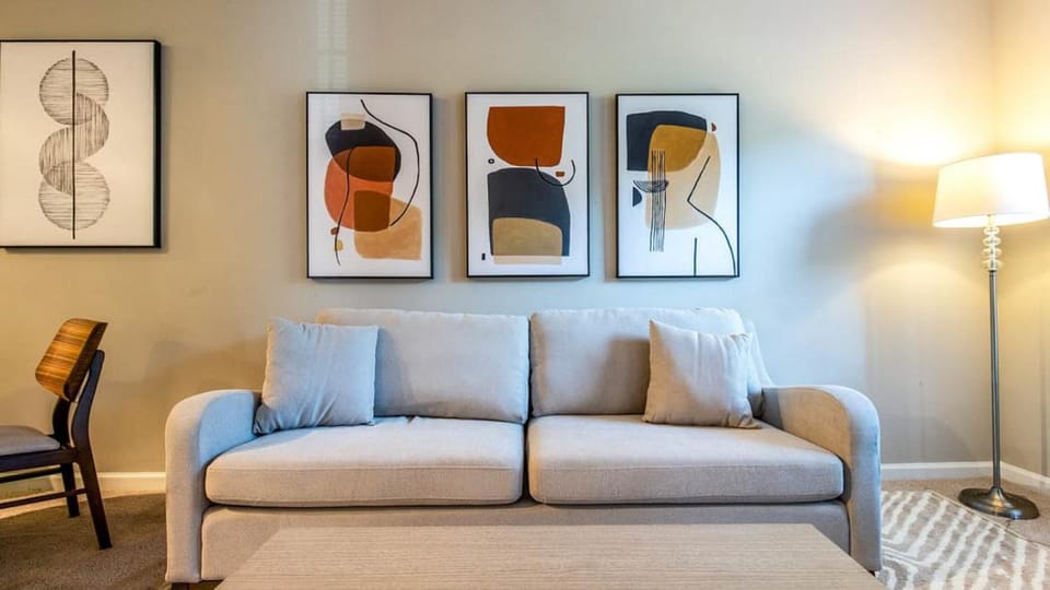 Landing Modern Apartment with Amazing Amenities (ID7473X04) Apartment in North Carolina