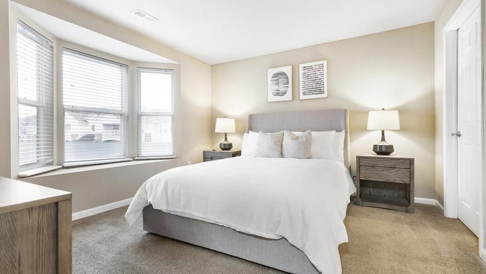 Landing Modern Apartment with Amazing Amenities (ID9478X23) Apartment in Fort Wayne