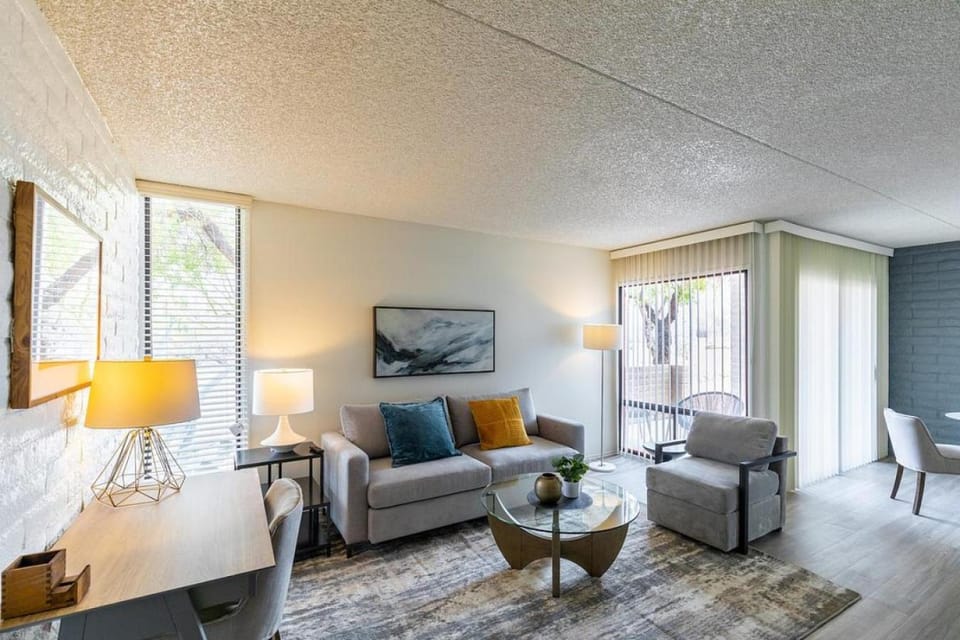 Landing Modern Apartment with Amazing Amenities (ID1723X70) Apartment in Casas Adobes