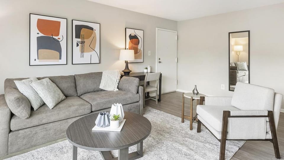 Landing Modern Apartment with Amazing Amenities (ID1181X151) Apartment in Carney