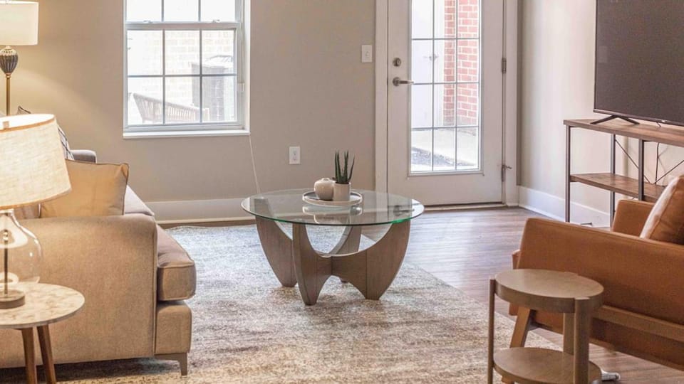 Landing Modern Apartment with Amazing Amenities (ID2654X47) Apartment in Grandview Heights
