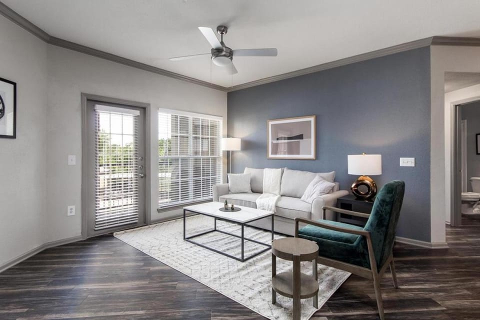 Landing Modern Apartment with Amazing Amenities (ID4174X27) Apartment in Cedar Park