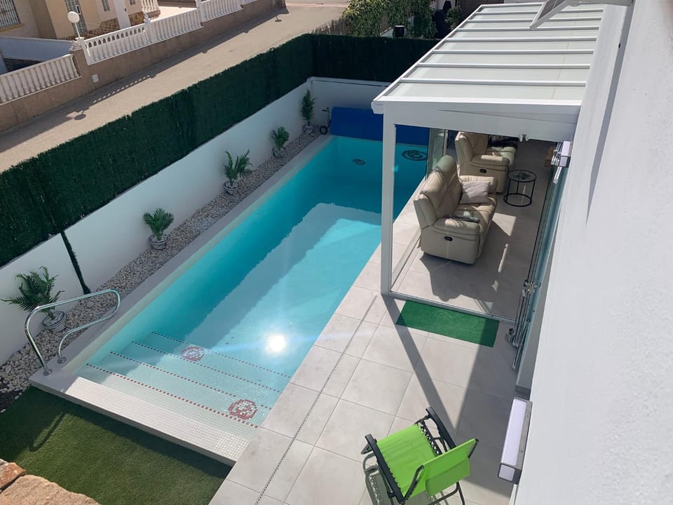 Luxe villa met verwarmd zwembad Villa in Vega Baja del Segura