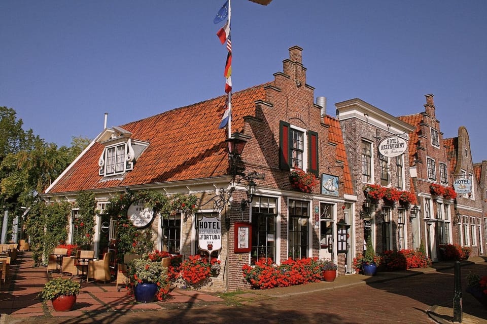 Property building, Day